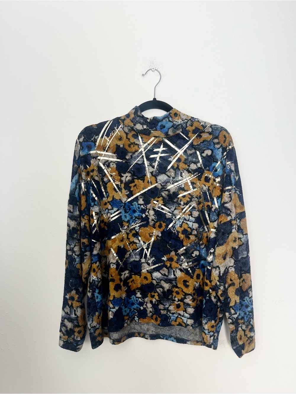 Metallic Foil Floral Mock Neck Top M Artsy Abstract Stretch Knit long sleeve
